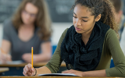 Cours du soir 2024 : boom du soutien scolaire edtech français